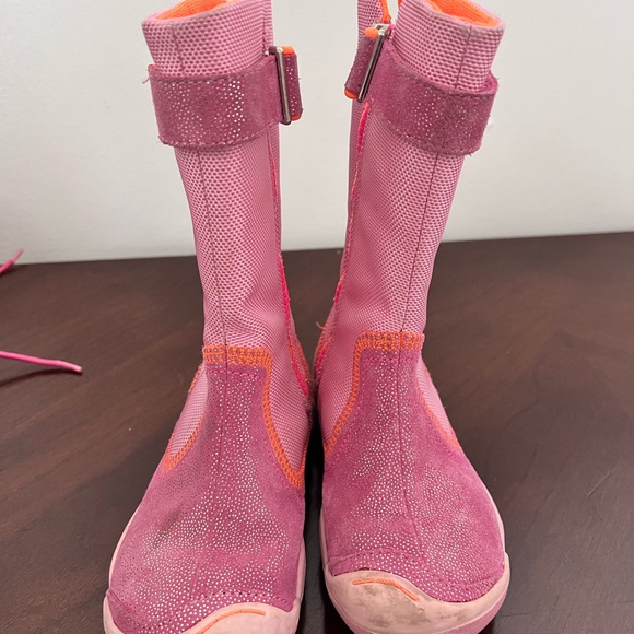 Plae boots pink almost new plenty life left - Picture 2 of 5